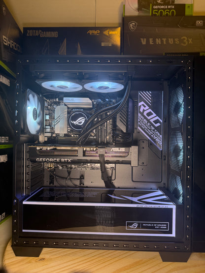 5070Ti | 32GB DDR5 | Core Ultra 7 | 2TB SSD